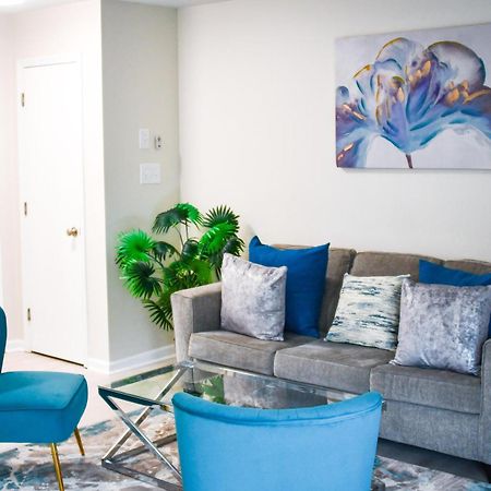 Serene Condo W/ Led Lights In Heart Of Raleigh Exterior foto
